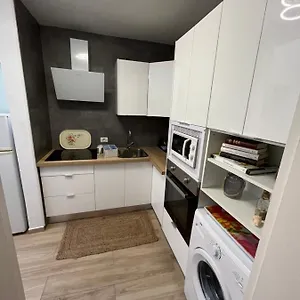 Cornelia's 1a Playa Apartment